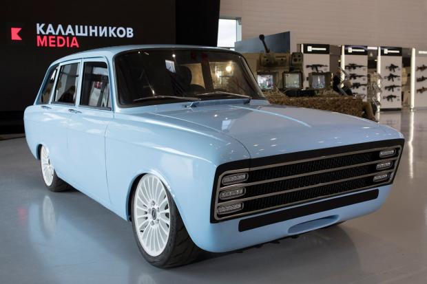 Росіяни вважають, що створили "власний електромобіль". Фото: соцмережі.