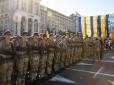 Не витримали спеки? У Києві відразу два солдати втратили свідомість під час параду (фото)