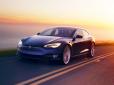У мережі показали відео неймовірного польоту автомобіля Tesla