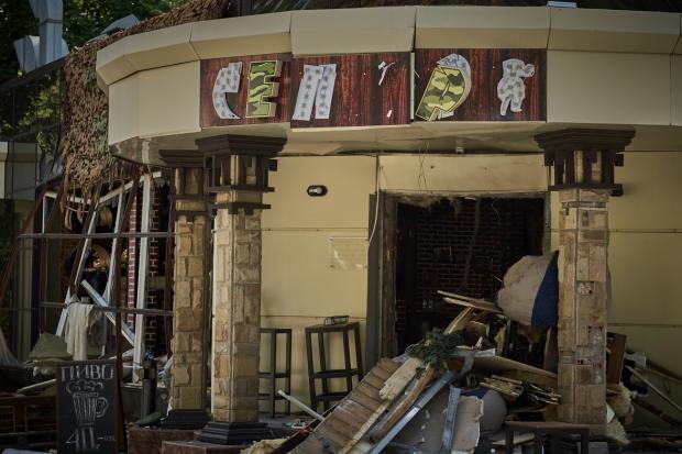 Кафе "Сепар" після вибуху. Фото: соцмережі.