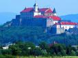 ​У Орбана з камарильєю буде істерика: У славетному Мукачевському замку угорського орла замінять українським тризубом