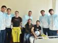 Гравці і тренери збірної України з футболу привітали поранених бійців у військовому госпіталі (фото)