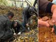 Розколоті черепи і не тільки: На Івано-Франківщині знайшли моторошне поховання (фото)