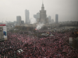 Як у Варшаві відбувся марш до 100-річчя відновлення незалежності (фото, відео)