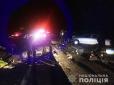 Автівка розлетілася на шматки: Під Черніговом сталася моторошна ДТП, є жертви (фото, відео)