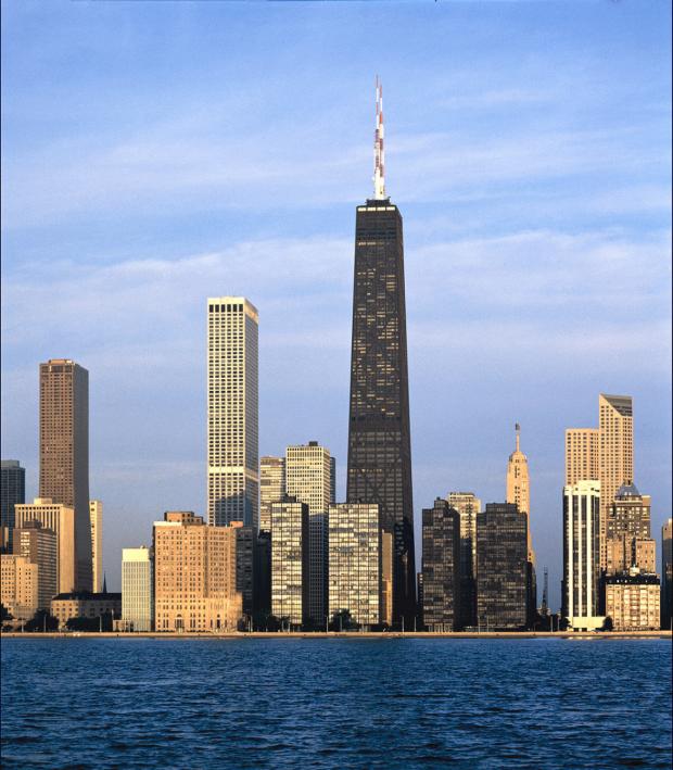 Джон Генкок Центр (у центрі). Найвищий хмарочос Чикаго
