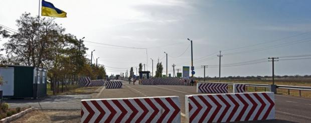 На кордоні із окупованим Кримом. Фото: ТСН.