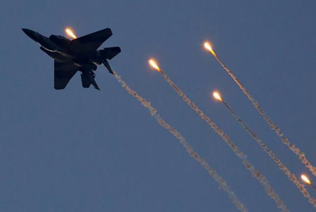 Росіяни заявили, нібито збили ізраїльський літак. Фото: polit.ru.