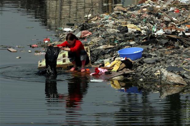 У Китая великі проблеми із прісною водою. Фото: ЖЖ.