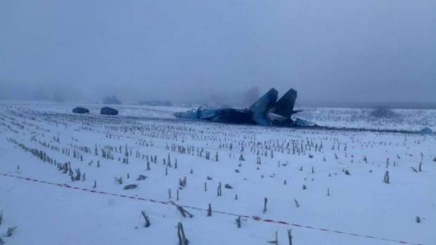 На місці падіння Су-27. Фото: Фейсбук.
