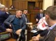 Шуфрич отримав у голову: У Раді сталася масова бійка між депутатами (фото)