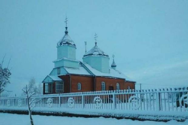 Свято-Михайлівський храм у селі Красноволя. Фото: news.church.ua.