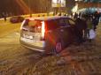 ''Люди відскакували, як кеглі!'': У столиці авто вилетіло на тротуар