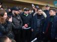 Військові у Львові протестували проти Володимира Зеленського (відео)