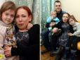 Лікарі крутили пальцем у скроні, але здалися: Українка зростом один метр двічі стала мамою (фото)