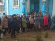 Поліція ввела цілодобову охорону храму: На Вінниччині побилися віряни Московського патріархату і ПЦУ (відео)