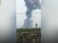 Полум'я до неба: У Китаї вибухнув хімічний завод, багато постраждалих (відео)