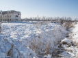 Руїни під снігом: У мережі показали зимові фото руїн ДАП і його околиць