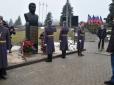 Одного замало? У Донецьку окупанти відкрили другий пам’ятник українофобу Йосипу Кобзону, пікантна деталь