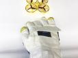 Більше не фантастика! Космічна рукавичка астронавта майбутнього зможе управляти дронами і стріляти лазерами з пальців