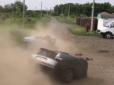 Хіти тижня. Російська якість вражає - кабріолет ВАЗ розвалився в перші секунди руху (відео)