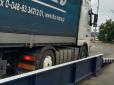 За перевантаження: В Україні водієві вантажівки виписали рекордний штраф