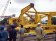 11 загиблих: В Індії під час установки впав 70-тонний кран (відео)
