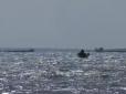 Похмілля після свята окупантів: В окупованому Криму з води витягли російську бронемашину (відео)
