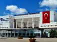 Один українець виявився хворим на коронавірус: У Туреччині посилили правила в'їзду туристів у країну