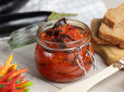 Дуже смачний рецепт! Баклажани в томаті на зиму - виходять неймовірно ароматними з пікантними нотками