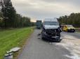 Автобус з українцями в салоні у Польщі врізався у вантажівку