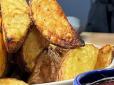 Як правильно запекти картоплю шматочками в духовці: Шеф-кухар поділився секретами смачного рецепту зі скоринкою без зайвого жиру