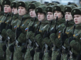 Щось готують? У РФ розповіли, скільки військових чергуватиме біля кордонів України новорічної ночі