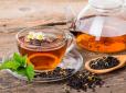 А ви це знали? Чорний чай небезпечно пити під час їжі - як популярний напій впливає на обмін речовин в організмі