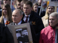 З опухлим обличчям та ковдрою на колінах: Путін на параді перемоги мав нездоровий вигляд (нове відео)