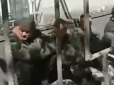 На Харківщині десятки окупантів здалися в полон, їх оточили ЗСУ (відео)