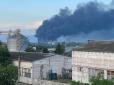ЗСУ продовжують нищити склади та комунікації окупантів: У Сватовому гримлять потужні вибухи (фото)