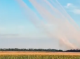 Welcome to Ukraine: З’явилося яскраве відео роботи HIMARS із пшеничного поля