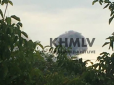 У Хмельницькій області прогриміли вибухи, піднявся дим (фото, відео)