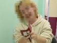 18-річна дівчина із Криму демонстративно порвала паспорт РФ на кордоні (відео)