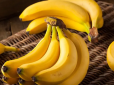 Що потрібно зробити з бананами, щоб вони не чорніли - зручний лайфхак