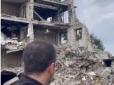 Омбудсмен показав зруйнований російським авіаударом будинок в Ізюмі, де загинули відразу 54 жителя (відео)