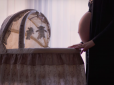 Народила дитину без черепа: У Польщі від українки приховали важку патологію плоду і заборонили робити аборт