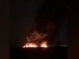 Вогняне знамення на малій батьківщині Путіна: Петербург пережив масштабну нічну пожежу (відео)