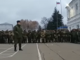 Покірно вмирати згодні, але за гроші: Мобілізовані Чувашії вийшли на протест, бо Путін їм не заплатив (відео)