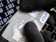 В уряді зробили заяву про зникнення грошей з банківських карток: Як вберегти свої заощадження