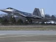 Ні, це не жарт: США продадуть Польщі десятки винищувачів F-22 Raptor усього за один долар