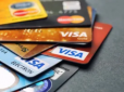 Перекази з карток українців перевіряють: Чи можуть заблокувати картку за зарплату в конверті і що потрібно знати