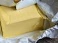 Українцям у магазинах підсовують фальсифікати масла: ТОП-3 способи, як перевірити