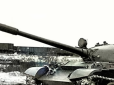 Росія обтяжує свої старі танки Т-62 тонами додаткової броні, - Forbes